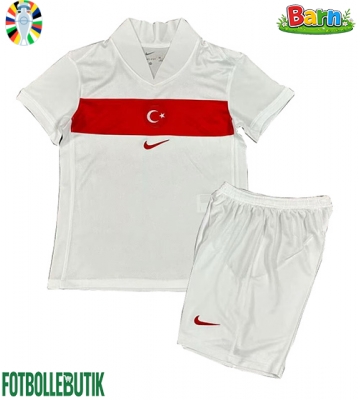 Turkey Hemmaställ Barn EM 2024 Kortärmad (+ Korta byxor)